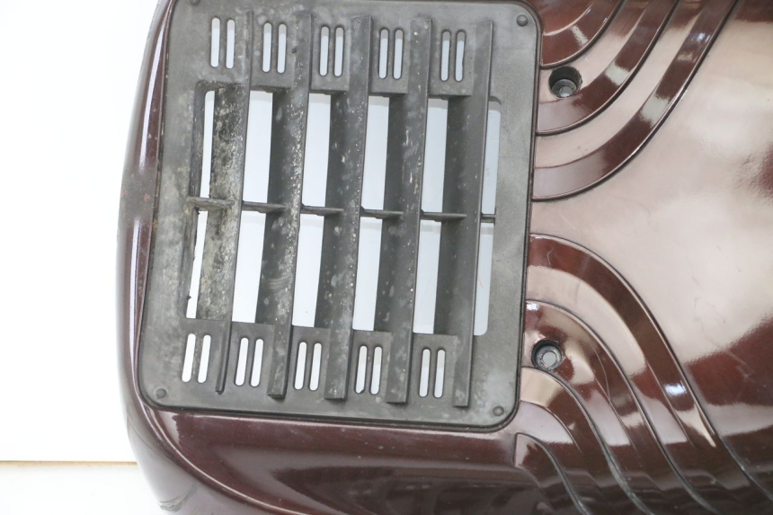 photo de FRONT FAIRING APRILIA SCARABEO GT TOURING 125 (1999 - 2005) - Technical close-up