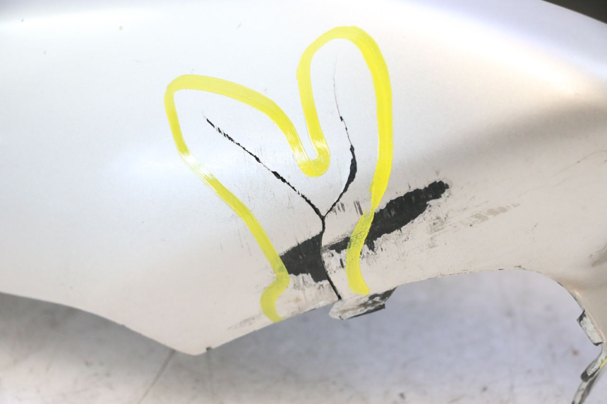 photo de FRONT FAIRING YAMAHA SLIDER 50 (1999 - 2004) - High-resolution close-up