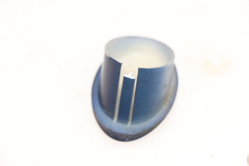 photo de FRONT FAIRING PEUGEOT SUM UP 125 (2008 - 2013) - Zoom on usage condition