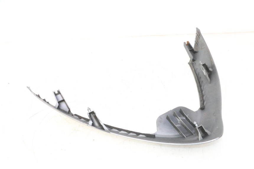 photo de UPPER FRONT FAIRING SUZUKI BURGMAN 125 (2007 - 2014) - Alternative perspective