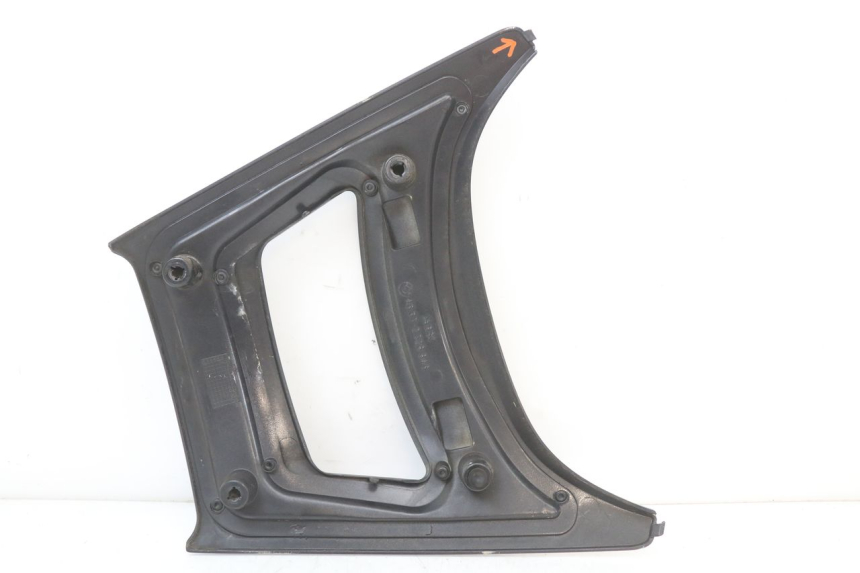 photo de UPPER FRONT PANEL BMW C1 125 (2000 - 2003) - Fixing points details