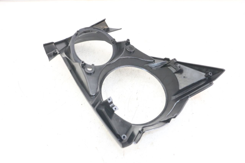 photo de UPPER FRONT PANEL SYM CROX 4T 50 (2016 - 2023) - Zoom on usage condition