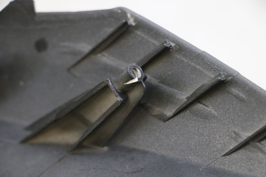 photo de UPPER FRONT FAIRING JM MOTORS EVOLIS 4T 50 (2018 - 2022) - Technical close-up