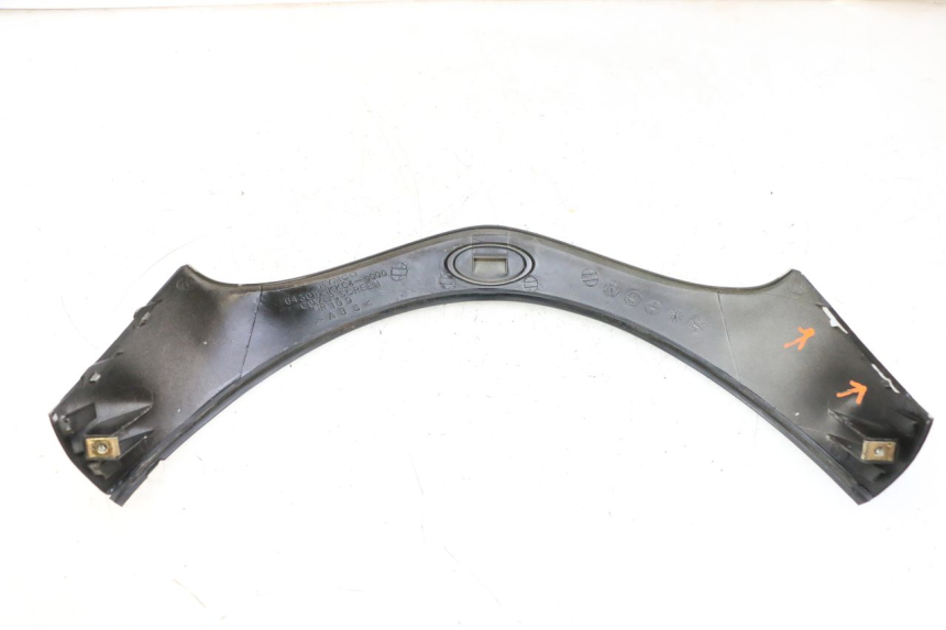 photo de UPPER FRONT FAIRING KYMCO GRAND DINK 125 (2008 - 2014) - Fixing points details