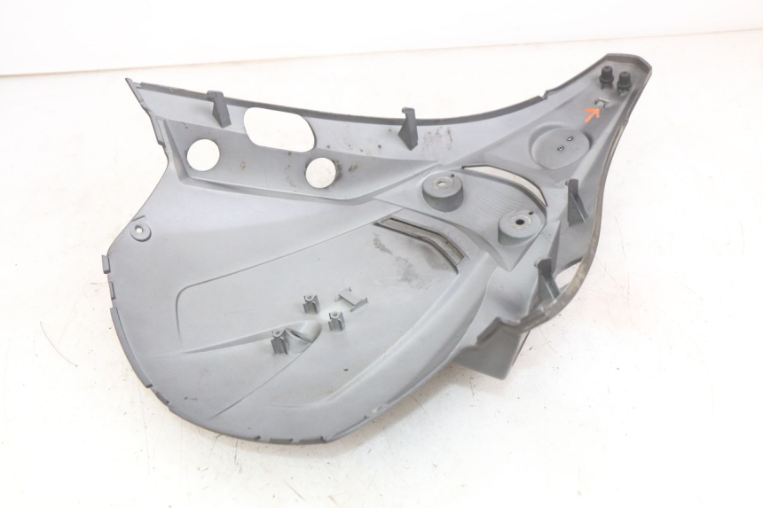 photo de UPPER FRONT PANEL SYM GTS EFI 125 (2012 - 2016) - Surface and material condition