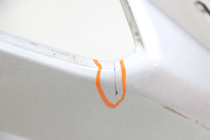 photo de UPPER FRONT FAIRING HONDA SCV LEAD 100 (2003 - 2007) - Surface and material condition