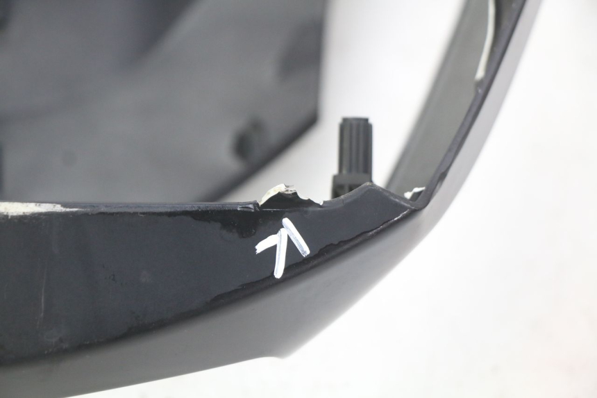 photo de UPPER FRONT FAIRING PEUGEOT KISBEE 2T 50 (2018 - 2022) - Fixing points details