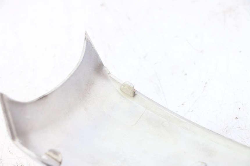 photo de UPPER FRONT FAIRING PIAGGIO LIBERTY 125 (1998 - 2008) - Zoom on usage condition