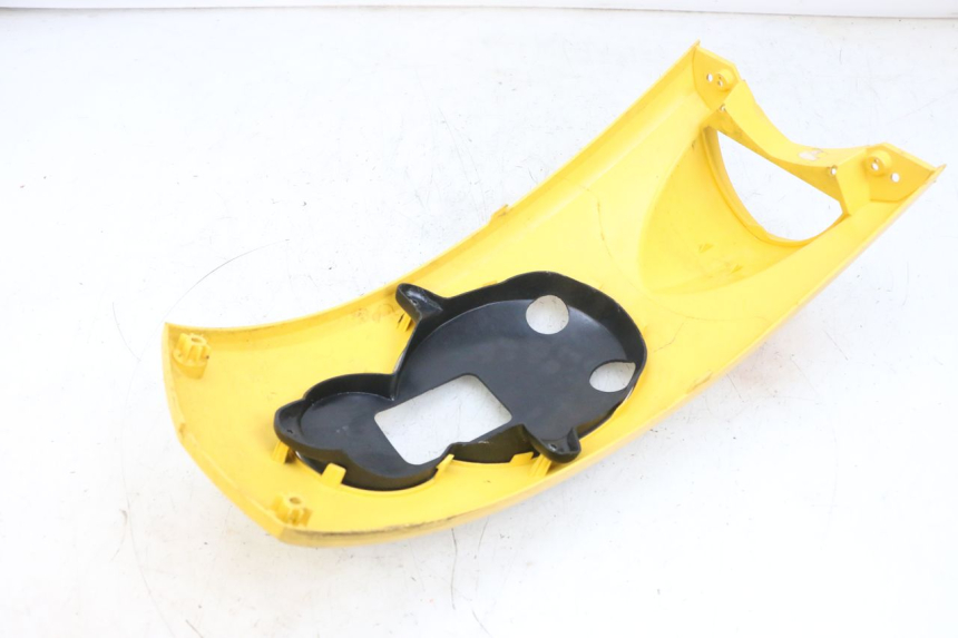 photo de UPPER FRONT FAIRING PEUGEOT LUDIX 50 (2008 - 2017) - Fixing points details