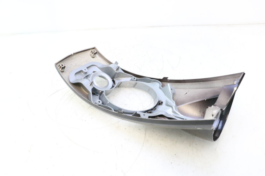 photo de UPPER FRONT FAIRING PEUGEOT LUDIX ONE 50 (2004 - 2013) - Technical close-up