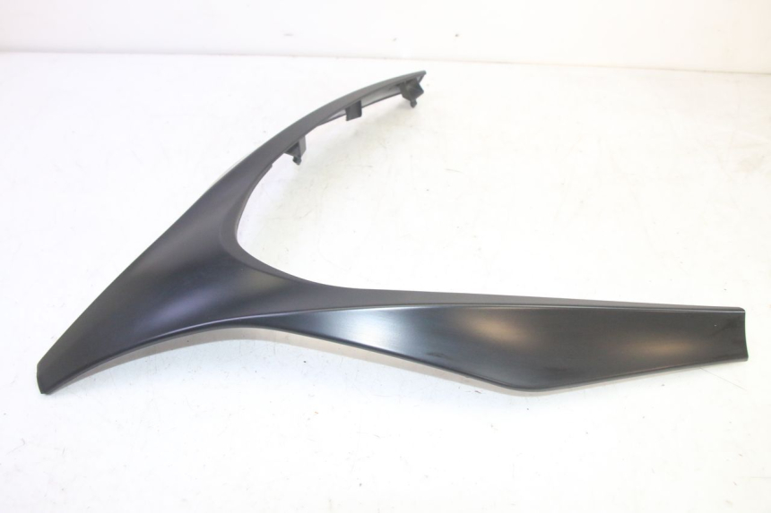 photo de UPPER FRONT FAIRING PIAGGIO MP3 HPE 350 (2018 - 2020) - Zoom on usage condition