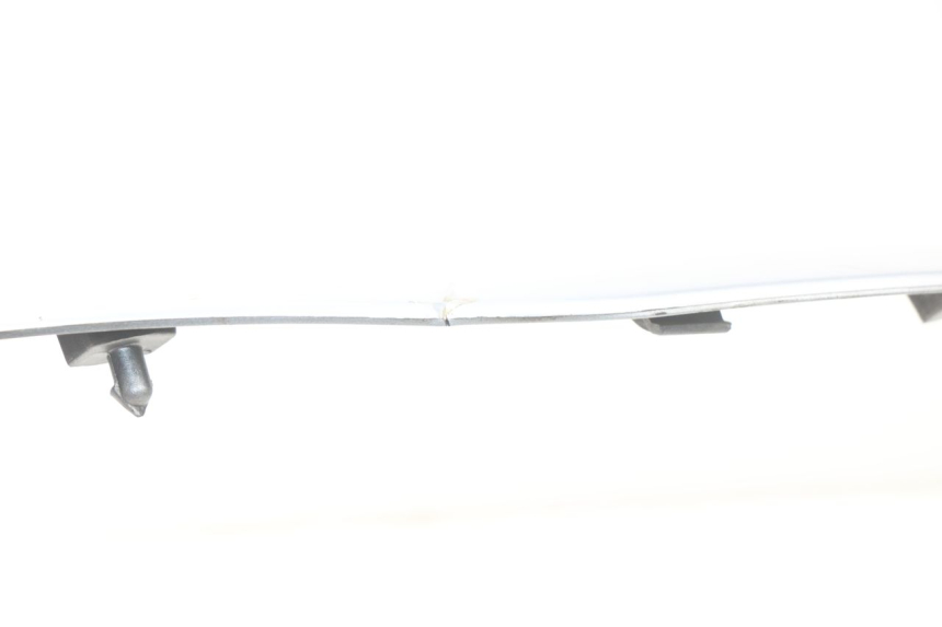 photo de UPPER FRONT PANEL PIAGGIO MP3 125 (2006 - 2014) - Technical close-up