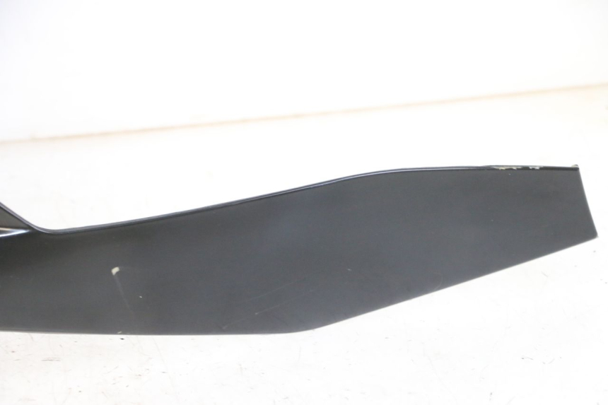 photo de UPPER FRONT PANEL PIAGGIO MP3 500 (2011 - 2015) - Surface and material condition