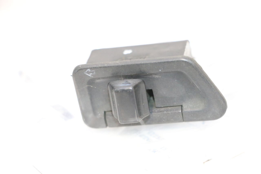photo de UPPER FRONT PANEL SYM ORBIT III 3 4T 50 (2018 - 2021) - Zoom on usage condition