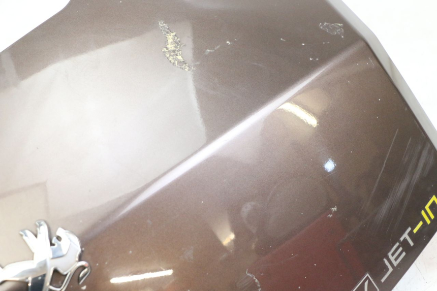 photo de UPPER FRONT FAIRING PEUGEOT VIVACITY 125 (2010 - 2017) - Zoom on usage condition