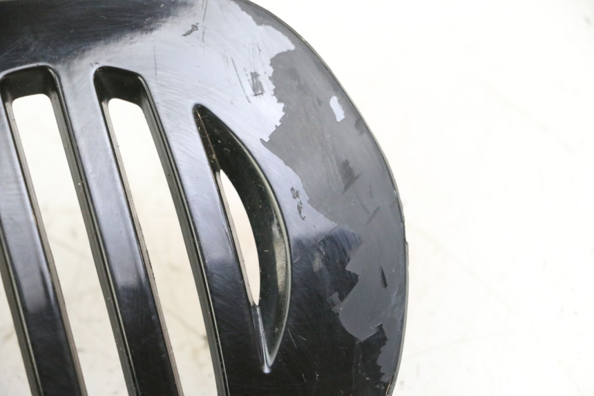 photo de UPPER FRONT FAIRING PIAGGIO VESPA GRANTURISMO 200 (2004 - 2005) - Alternative perspective