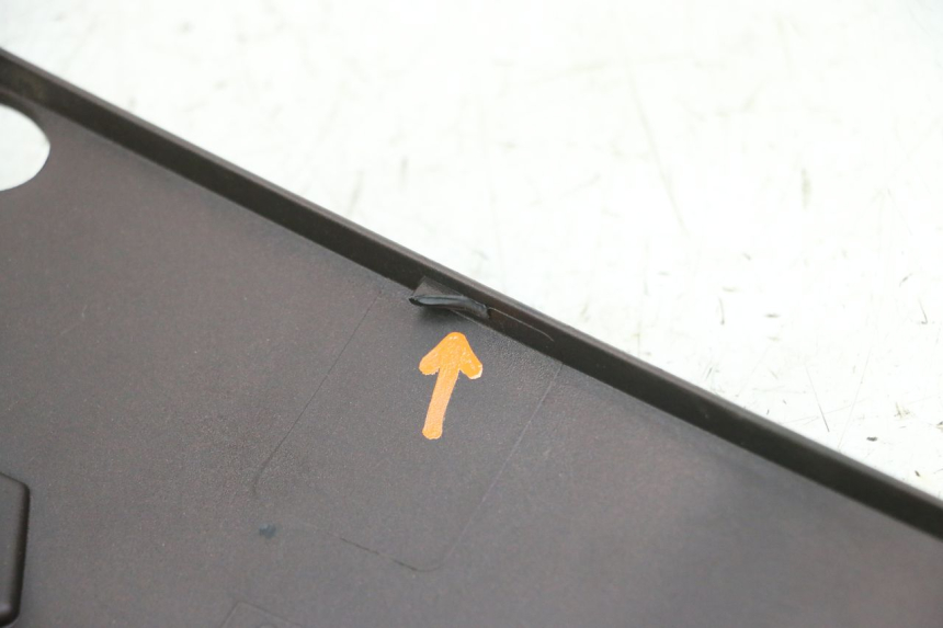 photo de UPPER FRONT FAIRING PIAGGIO VESPA LX IE 125 (2010 - 2012) - Product overview