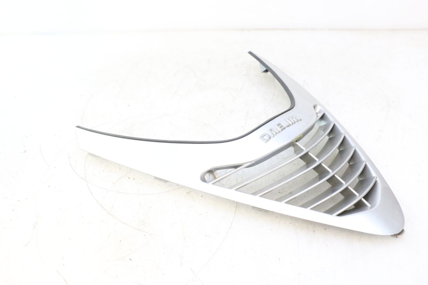 photo de UPPER FRONT FAIRING DAELIM S2 125 (2006 - 2007) - Additional view of the item