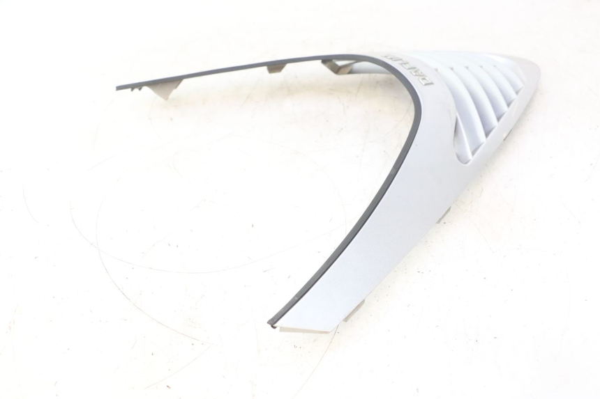 photo de UPPER FRONT FAIRING DAELIM S2 125 (2006 - 2007) - Markings and original references