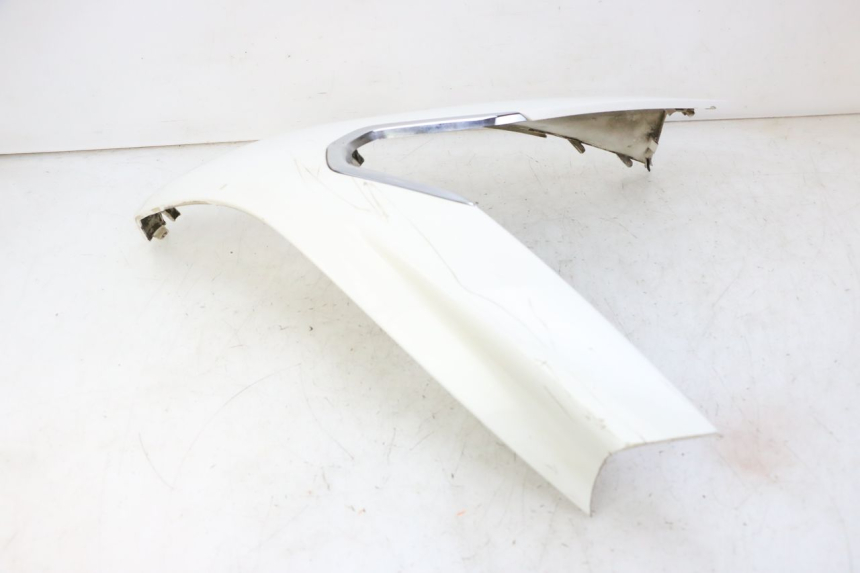 photo de UPPER FRONT PANEL PEUGEOT SATELIS 125 (2010 - 2012) - Surface and material condition