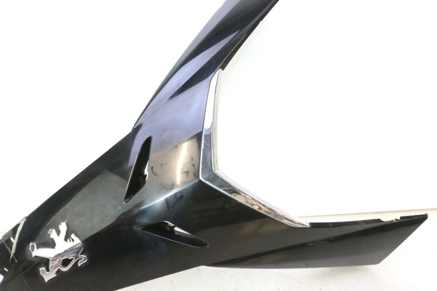photo de UPPER FRONT FAIRING PEUGEOT SATELIS 125 (2006 - 2009) - Alternative perspective