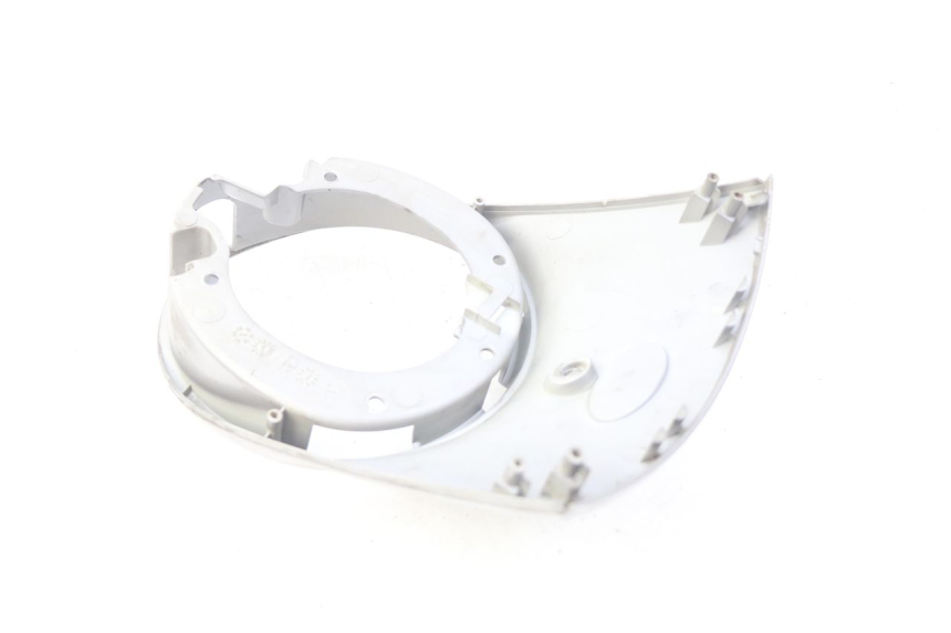 photo de UPPER FRONT PANEL KYMCO SENTO 100 (2008 - 2013) - Alternative perspective