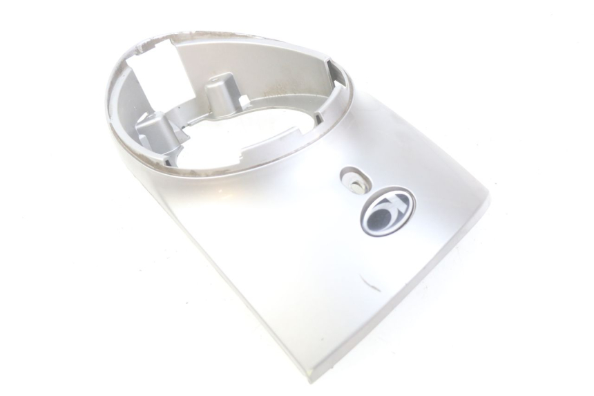 photo de UPPER FRONT PANEL KYMCO SENTO 100 (2008 - 2013) - Fixing points details