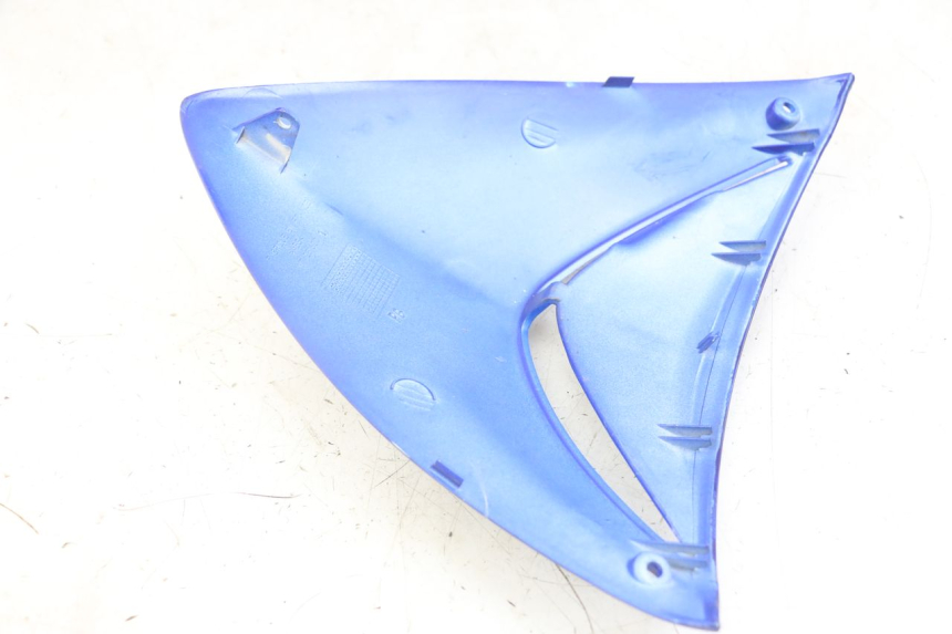 photo de UPPER FRONT FAIRING PEUGEOT SPEEDFIGHT 2 LC 50 (2000 - 2009) - Zoom on usage condition