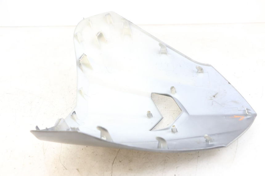 photo de UPPER FRONT FAIRING VASTRO STREET X 4T 50 (2016 - 2021) - Zoom on usage condition