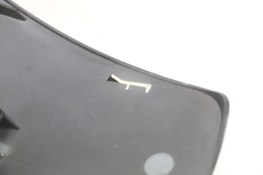 photo de UPPER FRONT PANEL SYM SYMPHONY 125 (2009 - 2015) - Alternative perspective