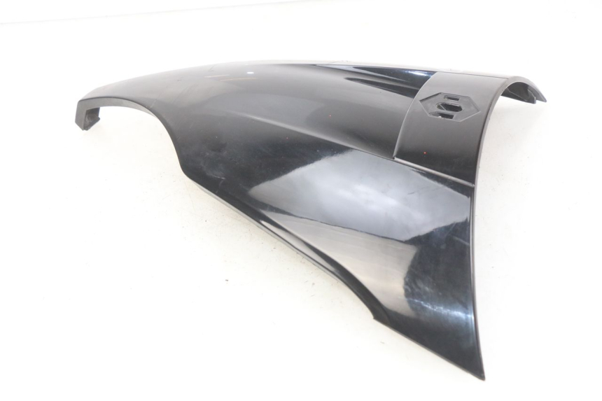 photo de UPPER FRONT PANEL PIAGGIO X7 125 (2007 - 2013) - Technical close-up