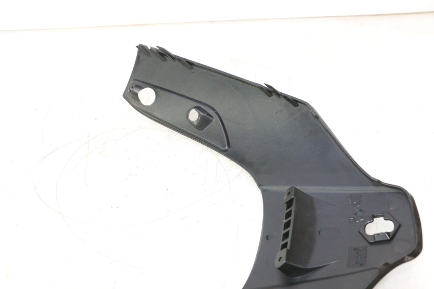 photo de UPPER FRONT FAIRING PIAGGIO X8 STREET 125 (2006 - 2007) - Markings and original references