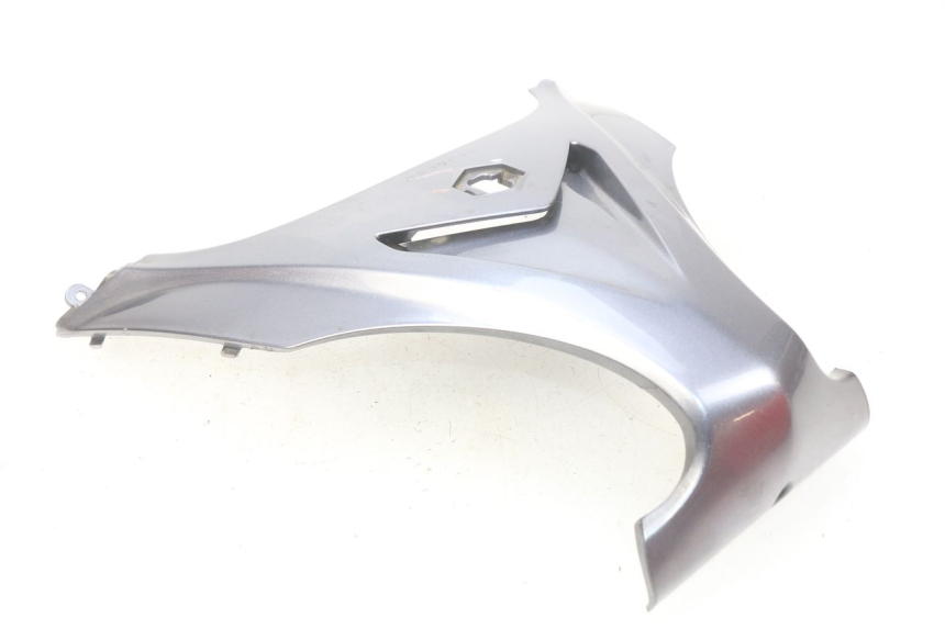 photo de UPPER FRONT PANEL PIAGGIO X9 EVOLUTION 125 (2003 - 2007) - Technical close-up