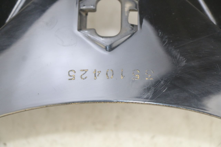 photo de UPPER FRONT PANEL PIAGGIO X9 EVOLUTION 125 (2003 - 2007) - Zoom on usage condition