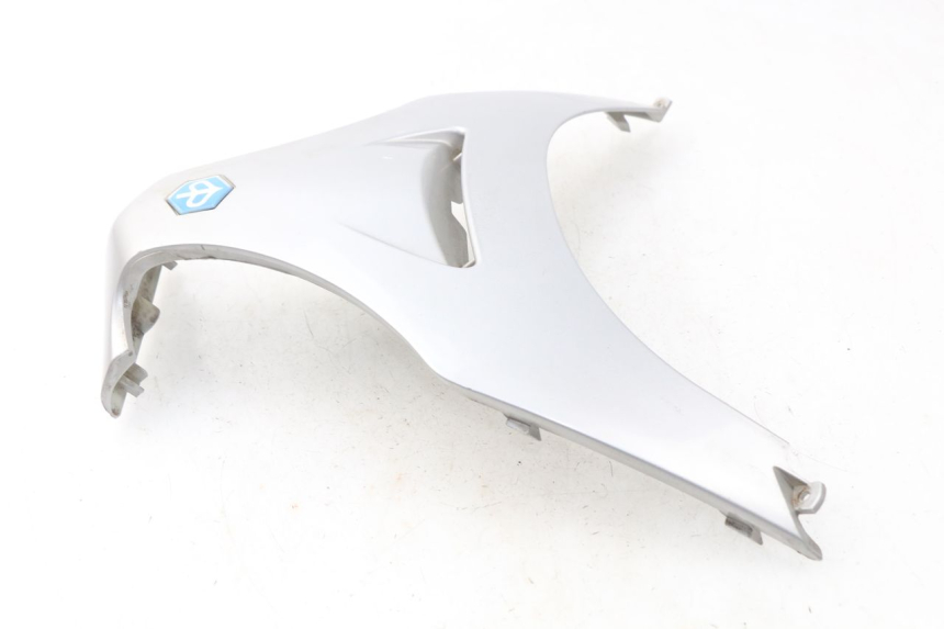 photo de UPPER FRONT FAIRING PIAGGIO X9 125 (2000 - 2003) - Technical close-up