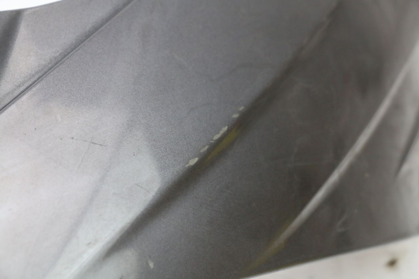 photo de UPPER FRONT PANEL PIAGGIO XEVO - X EVO 125 (2007 - 2017) - Fixing points details