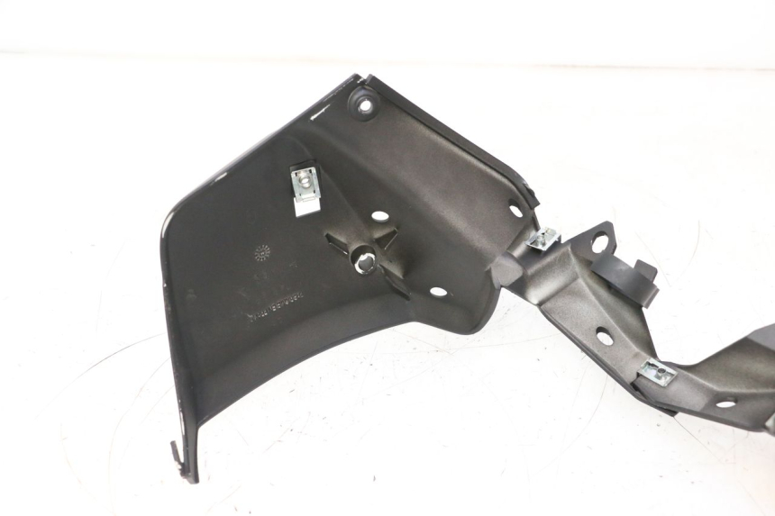 photo de FRONT FAIRING PEUGEOT TKR TREKKER FURIOUS 50 (2005 - 2014) - Alternative perspective
