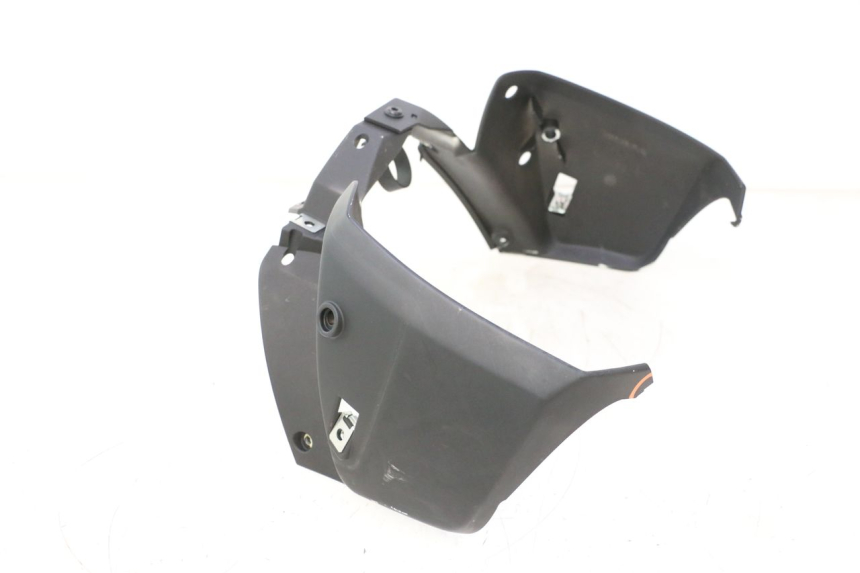 photo de FRONT FAIRING PEUGEOT TKR TREKKER FURIOUS 50 (2005 - 2014) - Fixing points details