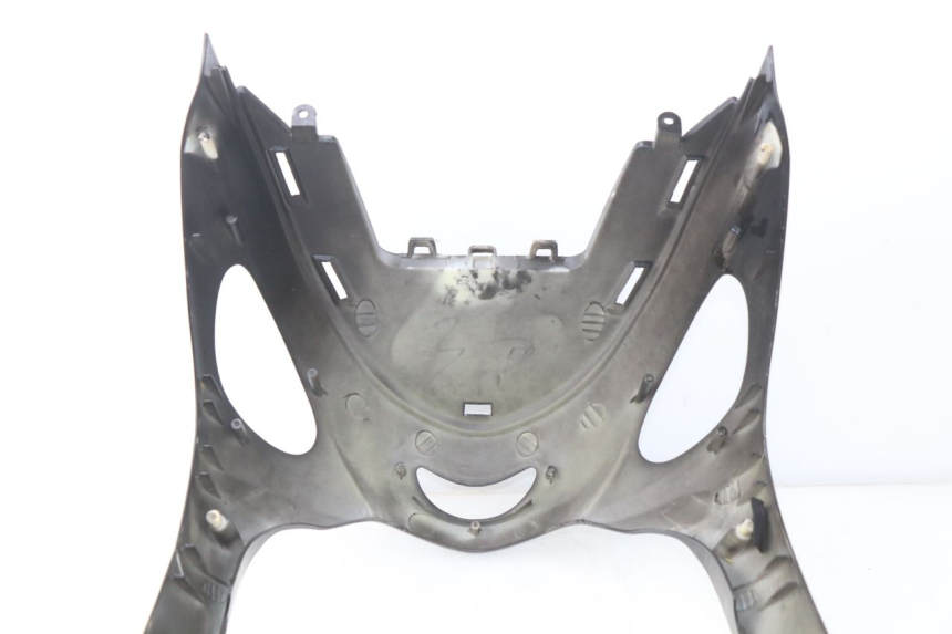 photo de FRONT FAIRING BAOTIAN TRAVEL SPIRIT 50 (2010 - 2012) - Technical close-up