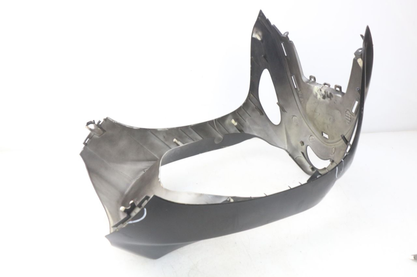 photo de FRONT FAIRING BAOTIAN TRAVEL SPIRIT 50 (2010 - 2012) - Fixing points details