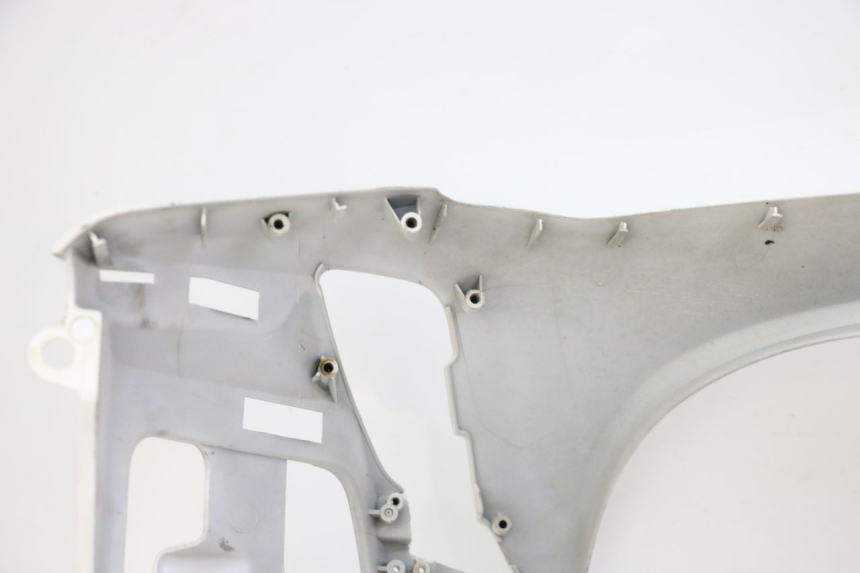 photo de FRONT FAIRING PEUGEOT TWEET PRO CARGO 50 (2018 - 2022) - Zoom on usage condition