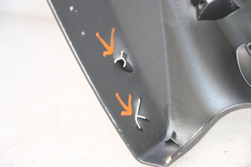photo de FRONT FAIRING YAMAHA X-MAX XMAX 125 (2010 - 2013) - Distinctive features