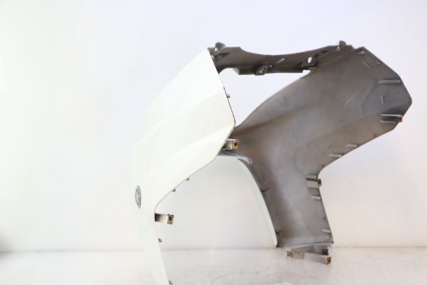 photo de FRONT PANEL YAMAHA XMAX X-MAX 125 (2006 - 2009) - Spare part profile view