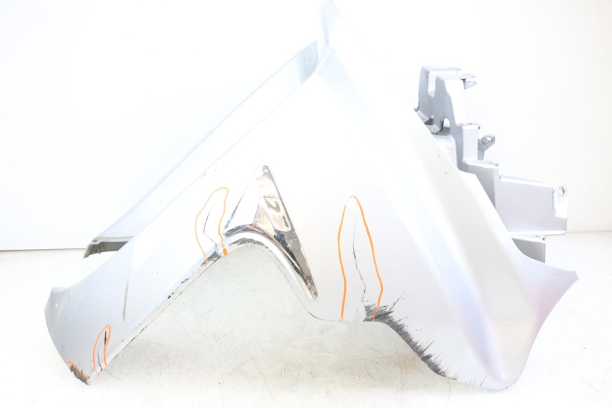 photo de FRONT PANEL PIAGGIO X8 125 (2004 - 2007) - Alternative angle