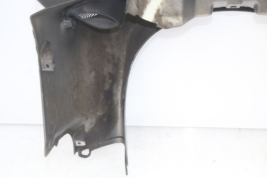 photo de FRONT PANEL PIAGGIO X9 EVOLUTION 250 (2003 - 2007) - Technical close-up