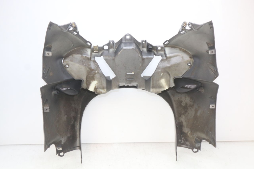 photo de FRONT PANEL PIAGGIO X9 EVOLUTION 250 (2003 - 2007) - Surface and material condition