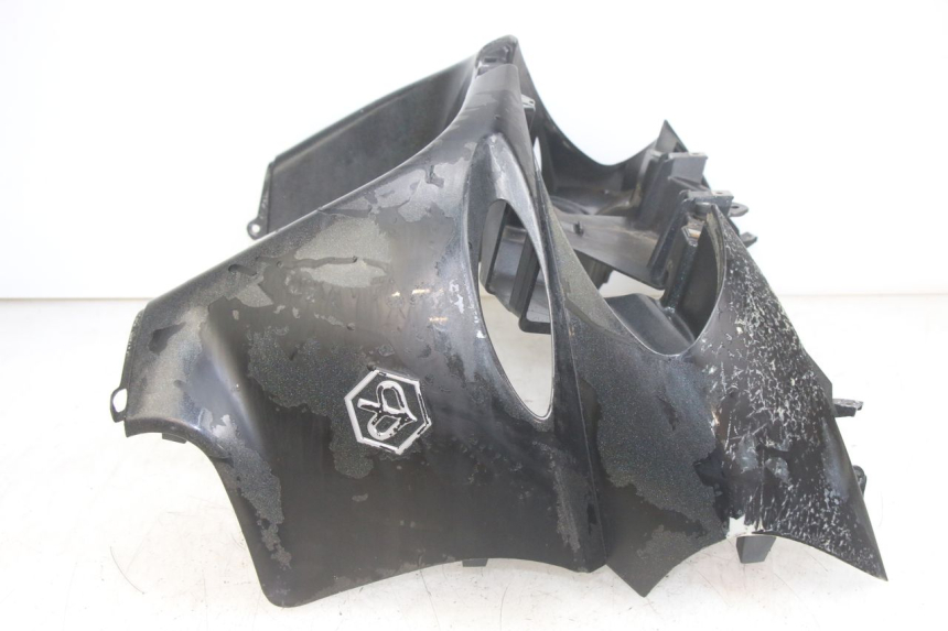 photo de FRONT PANEL PIAGGIO X9 125 (2000 - 2003) - Markings and original references