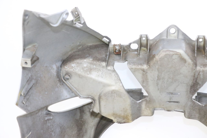 photo de FRONT PANEL PIAGGIO X9 125 (2000 - 2003) - Fixing points details