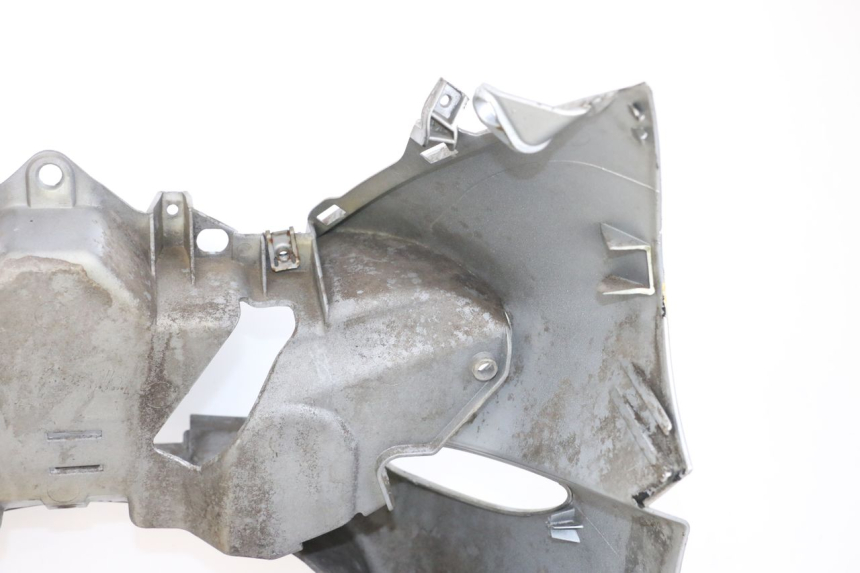 photo de FRONT PANEL PIAGGIO X9 125 (2000 - 2003) - Surface and material condition