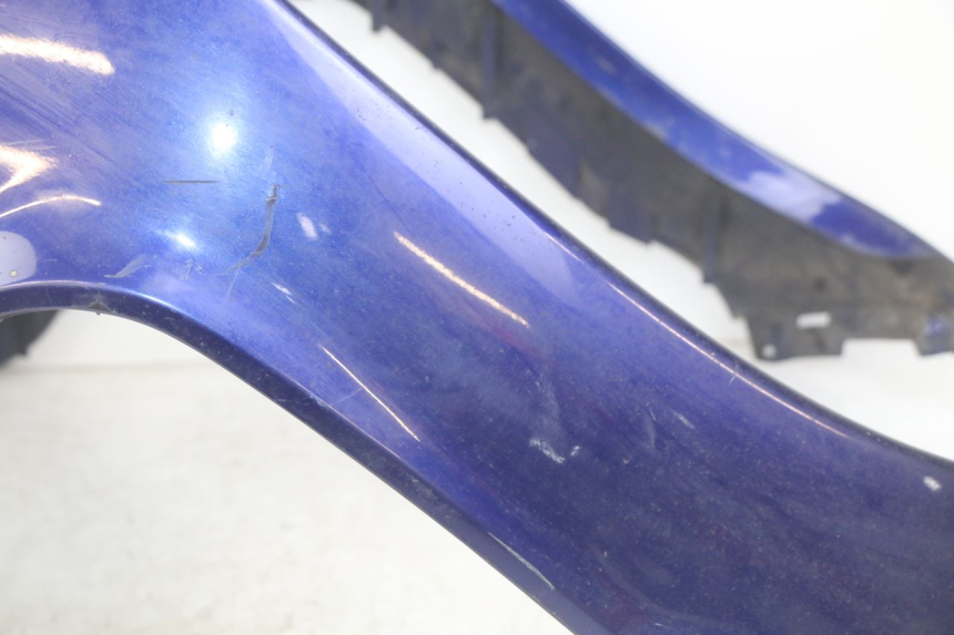 photo de FRONT PANEL YAMAHA YP MAJESTY 400 (2004 - 2008) - Fixing points details